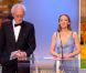 Jean-Pierre Dardenne et Kylie Minogue remettent le prix du Court-Métrage lors de la cérémonie de clôture du 65e Festival de Cannes, le dimanche 27 mai 2012.