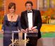 Laura Morante et Patrick Bruel remettent le Prix du Jury, lors de la cérémonie de clôture du 65e Festival de Cannes, le dimanche 27 mai 2012.