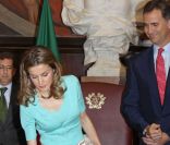 Le prince Felipe et la princesse Letizia d\'Espagne en visite au Parlement de Lisbonne au premier jour de leur visite officielle au Portugal (30 mai - 1er juin), le 30 mai 2012.