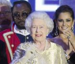 La reine Elizabeth II a pu compter sur le meilleur des artistes du royaume, réunis par le Take That Gary Barlow, pour faire vibrer son jubilé de diamant lors du concert donné à Buckingham Palace le 4 juin 2012.