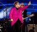  Sir Elton John, la vie en rose pour sa reine. 
 La reine Elizabeth II a pu compter sur le meilleur des artistes du royaume, réunis par le Take That Gary Barlow, pour faire vibrer son jubilé de diamant lors du concert donné à Buckingham Palace le 4 juin 2012. 