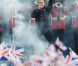 Robbie Williams a ouvert le bal de manière explosive avec une fanfare militaire et son  Let Me Entertain You . La reine Elizabeth II a été honorée par le meilleur des artistes du royaume, réunis par le Take That Gary Barlow, qui ont fait vibrer son jubilé de diamant lors du concert donné à Buckingham Palace le 4 juin 2012.