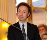 Stéphane Bern plus fort que Dr House !