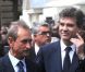 Bertrand Delanoë et Arnaud Montebourg aux obsèques d'Olivier Ferrand en l'église Saint-Sulpice, à Paris, le 4 juillet 2012.