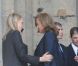 Valérie Trierweiler présente ses condoléances à la veuve aux obsèques d'Olivier Ferrand en l'église Saint-Sulpice, à Paris, le 4 juillet 2012.