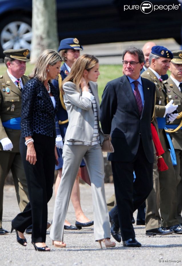 AGENDA DE LOS PRINCIPES DE ASTURIAS - Página 65 893012-le-prince-felipe-et-la-princesse-637x0-1