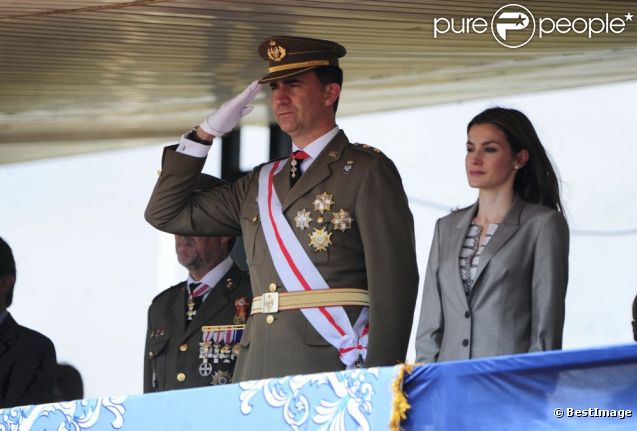 AGENDA DE LOS PRINCIPES DE ASTURIAS - Página 65 893015-le-prince-felipe-et-la-princesse-637x0-1