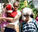 Katie Holmes, sa fille Suri et sa mère Kathleen se sont rendues au zoo de New York, le 11 juillet 2012