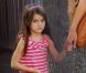 Katie Holmes, sa fille Suri et sa mère Kathleen se sont rendues au zoo de New York, le 11 juillet 2012 où elles ont donné à manger aux animaux