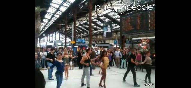 Shy'm, Maxime et les danseurs font le show à la gare de Lyon