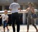 Zlatan Ibrahimovic embarque à Ibiza avec sa femme Helena Seger et leurs deux enfants Maximilian et Vincent à Ibiza le 17 juillet 2012 pour Paris où l'attend un contrat de trois ans
