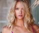 Lindsay Ellingson pose pour Victoria's Secret.