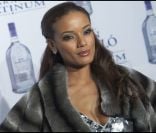 Selita Ebanks devant la justice ? Le top est accusé d'agression...