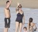  EXCLU - Jennifer Garner, Ben Affleck et leurs enfants Violet, Seraphina et Samuel en vacances sur une plage de Puerto Rico le 15 juillet 2012 