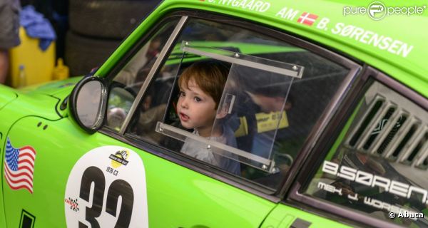 Princesse Marie : Des baisers pour Joachim, et des bolides pour Henrik, 3 ans