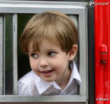 Princesse Marie : Des baisers pour Joachim, et des bolides pour Henrik, 3 ans