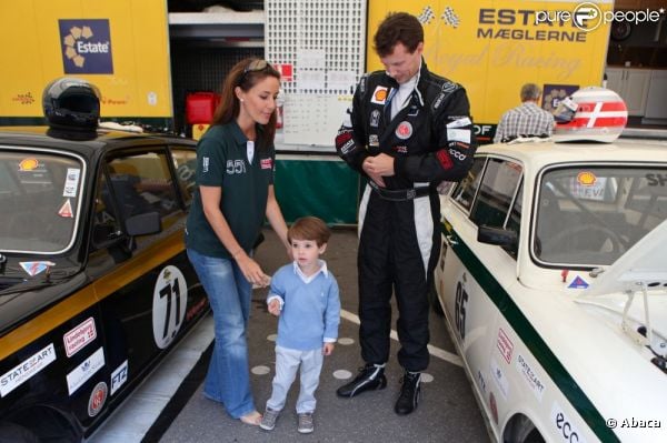 Princesse Marie : Des baisers pour Joachim, et des bolides pour Henrik, 3 ans