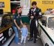 La princesse Marie et le prince Joachim de Danemark avec leur fils le prince Henrik, 3 ans, lors du Grand Prix historique de Copenhague le 5 août 2012.