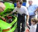 La princesse Marie et le prince Joachim de Danemark avec leur fils le prince Henrik, 3 ans, lors du Grand Prix historique de Copenhague le 5 août 2012.