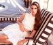 Lana Del Rey pose pour Jaguar