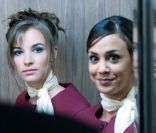 Sophie et Sophie (Alice Belaïdi et Clémence Faure) dans  Workingirls  sur Canal+