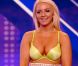 Lorna Bliss, sosie de Britney Spears, sur le plateau du  X Factor  britannique.