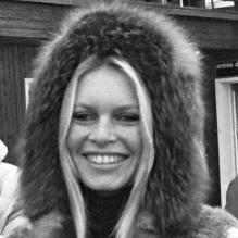 Brigitte Bardot aux sports d'hiver.