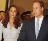 Le prince William et son épouse Kate arrive à Kuala Lumpur le 12 septembre 2012 en Malaisie