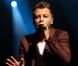 Christophe Maé sur la scène de l'Olympia durant le concert Leurs Voix pour l'Espoir. Paris, le 15 septembre 2012.