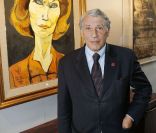 Gilbert Mitterrand à la vente aux enchères organisée au Palais d'Iéna au profit de France Libertés - Fondation Danielle Mitterrand, à Paris, le 20 septembre 2012.