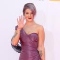 Emmy Awards 2012, Kelly Osbourne : Radieuse et élancée, la métamorphose continue