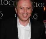 Michel Drucker : A 70 ans, il se lâche et égratigne les grands noms de la télé