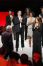 Carla Bruni félicite Charles Aznavour avant de chanter en solo "Vous qui passez sans me voir" de Charles Trenet