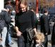 Stella McCartney et son fils Miller de retour au George V après le défilé. Paris, le 1er octobre 2012.