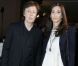 Paul McCartney et Nancy Shevell assistent au défilé Stella McCartney printemps-été 2013. Paris, le 1er octobre 2012.
