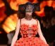 Défilé Alexander McQueen printemps-été 2013 par Sarah Burton, au Centquatre. Paris, le 2 octobre 2012.