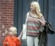 Naomi Watts et son fils Samuel dans les rues de New York le 15 octobre 2012.