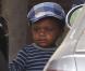 Sandra Bullock va chercher son fils Luis habillé en marinière, à la sortir de son école à Los Angeles le 3 mai 2012.