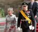 Le roi Harald V et la reine Sonja de Norvège sortant de la cathédrale Notre-Dame de Luxembourg où le prince Guillaume et Stéphanie de Lannoy viennent de se marier, le 20 octobre 2012.