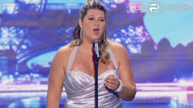 Tatiana, 26 ans, tourneur fraiseur de son métier est aussi chanteuse lyrique.