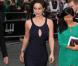 Bérénice Marlohe dans une robe Hervé Léger sexy et minimaliste