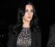 Katy Perry arrive au match de basket des Lakers à Los Angeles, le 30 octobre 2012