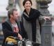 Delphine Chanéac et Chris Vance font un shooting photo pour la série de M6  Le transporteur  à Paris le 29 octobre 2012. Les acteurs ont posé Place Vendôme, place de la Concorde, sur le pont Alexandre III et sur la place du Trocadéro devant la tour Eiffel.