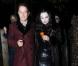 Kate Moss et son mari Jamie Hince arrivent déguisés en Gomez et Morticia Addams à la soirée d'Halloween de Jonathan Ross à Londres, le 31 octobre, 2012.