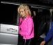 Gwen Stefani, très sexy, ressemble à un personnage de  Grease  avec une balle dans la tête à la soirée Halloween de Jonathan Ross à Londres, le 31 octobre, 2012.