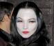 Kate Moss en maman Addams à la soirée Halloween de Jonathan Ross à Londres, le 31 octobre 2012.