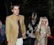 Mark Ronson et sa femme Joséphine De La Baume à la soirée Halloween de Jonathan Ross à Londres, le 31 octobre 2012.
