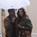 Gerard Butler et sa chérie : Chauds baisers sous la pluie avec Madalina Ghenea
