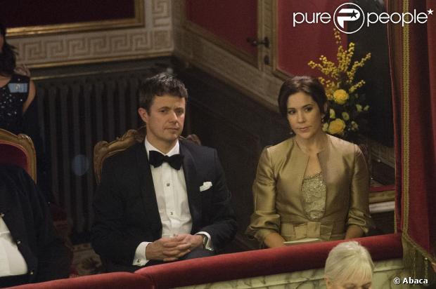 Henrik, Frederik et Mary de Danemark aux premières loges le 6 novembre 2012 au palais de Fredensborg pour le traditionnel concert annuel en l'honneur de la vie entrepreneuriale du pays.