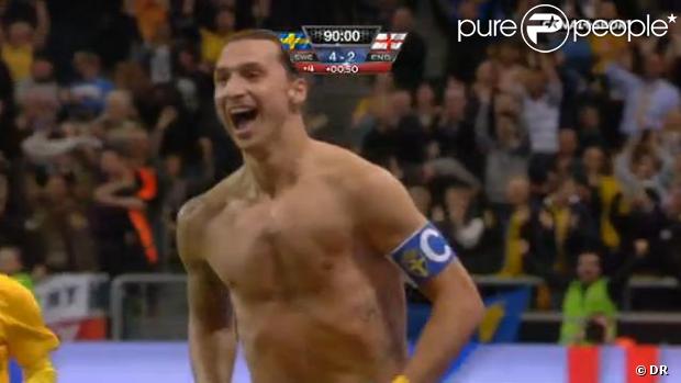 Zlatan Ibrahimovic a inscrit un quadruplé avec la Suède dont un ciseau retourné de légende face à l'Angleterre (4-2) le 14 novembre 2012 à Solna en Suède